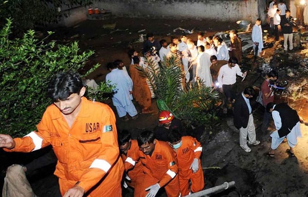 سازمان هواپیمایی غیرنظامی پاکستان سقوط هواپیمای متعلق به خطوط هوایی بوجا (Bhoja Airline) را تائید کرد.