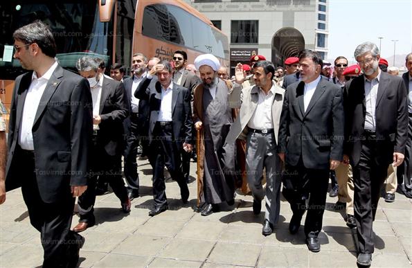 احمدی نژاد در حرم نبوی(ص)+تصاویر+وبلاگستان امام صادق(ع)