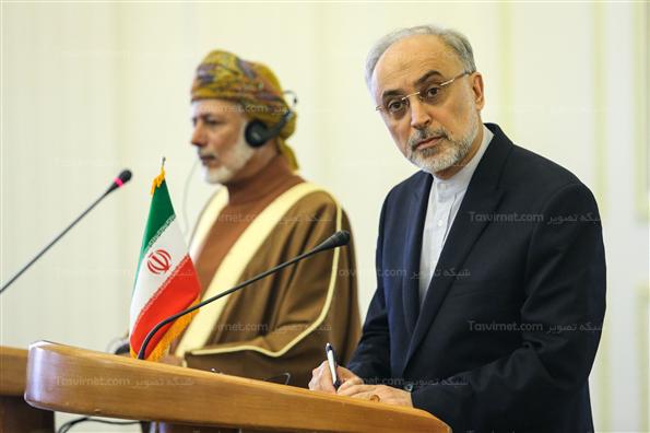 نشست خبری وزیران خارجه ایران و عمان