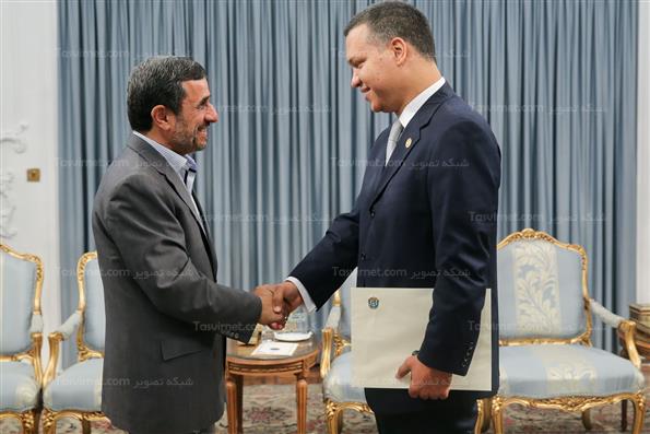 تقدیم استوارنامه سفیر جدید ونزوئلا به احمدی‌نژاد