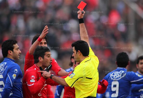 دیدار تیم های فوتبال استقلال و تراکتورسازی تبریز