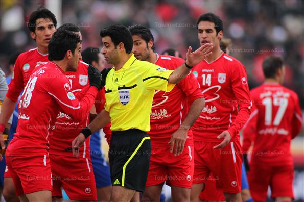 دیدار تیم های فوتبال استقلال و تراکتورسازی تبریز