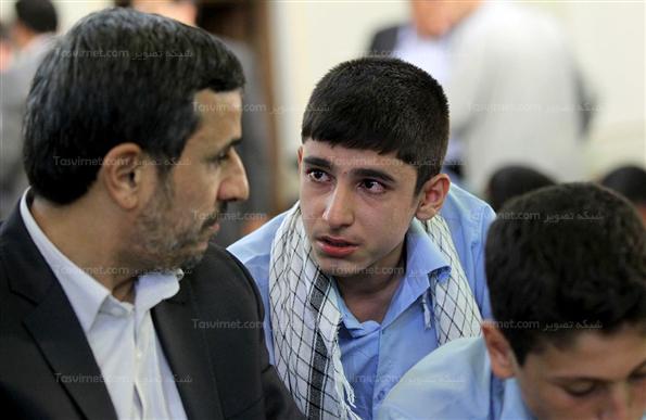 ضیافت افطاراولین روز ماه مبارک رمضان در کنار ایتام