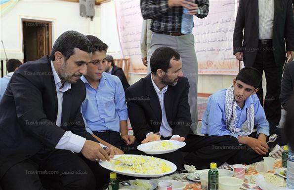 ضیافت افطاراولین روز ماه مبارک رمضان در کنار ایتام