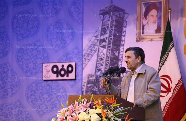 احمدی نژاد در مراسم افتتاح فاز اول واحد تولید آهن