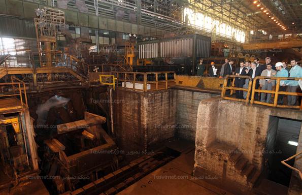 احمدی نژاد در مراسم افتتاح فاز اول واحد تولید آهن