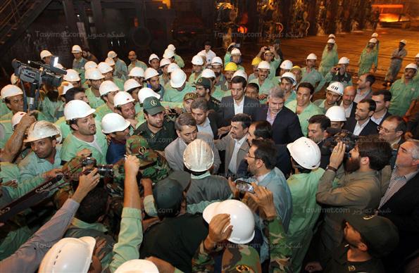 احمدی نژاد در مراسم افتتاح فاز اول واحد تولید آهن