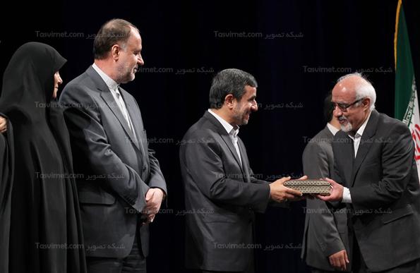 احمدی نژاد در مراسم تجلیل از مدال آوران المپیادهای