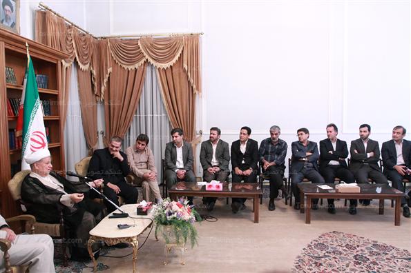 دیدار جمعی از اعضاء انجمن روزنامه های غیر دولتی