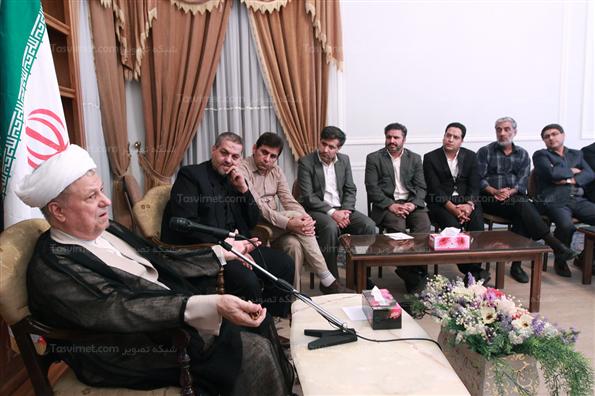 دیدار جمعی از اعضاء انجمن روزنامه های غیر دولتی