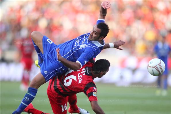 دیدار تیم های فوتبال استقلال و پرسپولیس