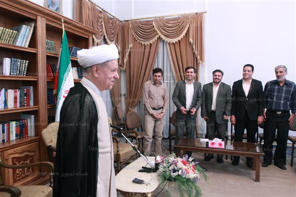 دیدار جمعی از اعضاء انجمن روزنامه های غیر دولتی