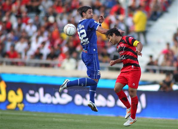 دیدار تیم های فوتبال استقلال و پرسپولیس