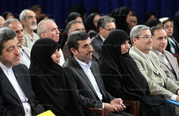 رونمایی از هشت داروی جدید با حضور احمدی نژاد