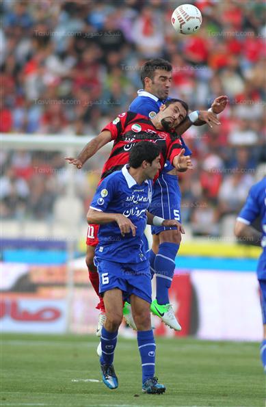 دیدار تیم های فوتبال استقلال و پرسپولیس