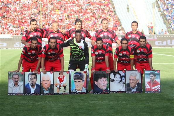 دیدار تیم های فوتبال استقلال و پرسپولیس