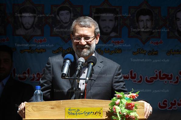 دکتر لاریجانی در یادواره شهدای روستای نوا