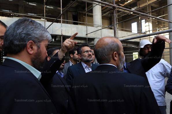 بازدید وزیر ارشاد از پروژه تالار بزرگ مرکزی یزد