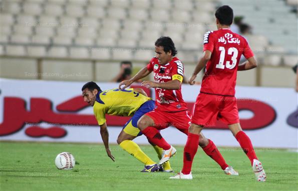 دیدار تیم های پرسپولیس و نفت تهران