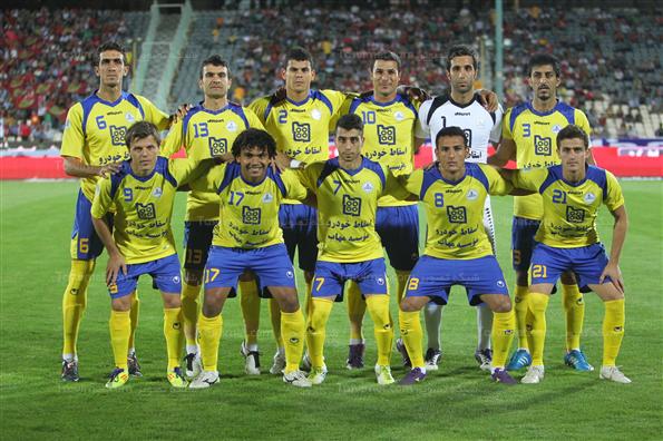 دیدار تیم های پرسپولیس و نفت تهران