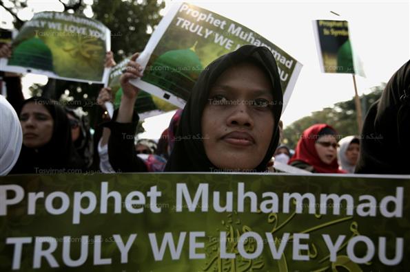 راهپیمایی مسلمانان اندونزی در اعتراض به اهانت به پیامبر اسلام