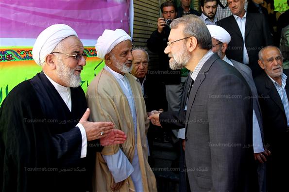 دکتر لاریجانی در یادواره شهدای روستای نوا