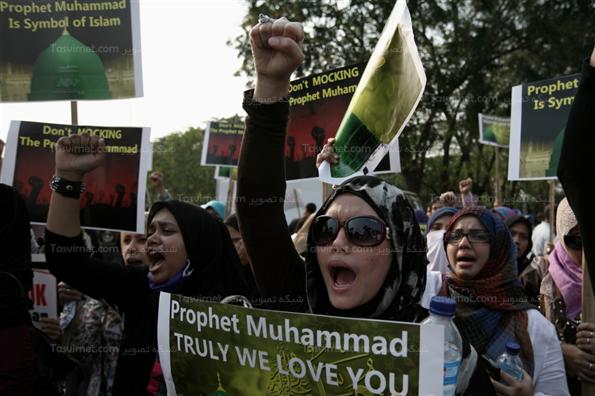 راهپیمایی مسلمانان اندونزی در اعتراض به اهانت به پیامبر اسلام