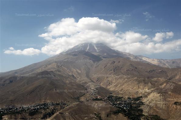 دکتر لاریجانی در یادواره شهدای روستای نوا