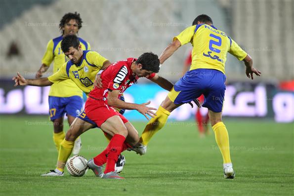دیدار تیم های پرسپولیس و نفت تهران
