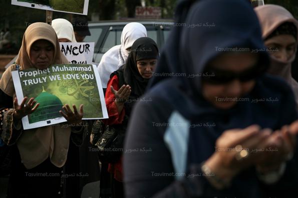 راهپیمایی مسلمانان اندونزی در اعتراض به اهانت به پیامبر اسلام