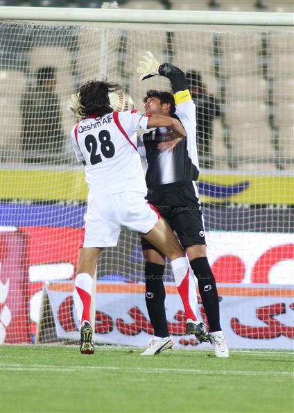 دیدار تیم های استقلال تهران و راه آهن شهر ری