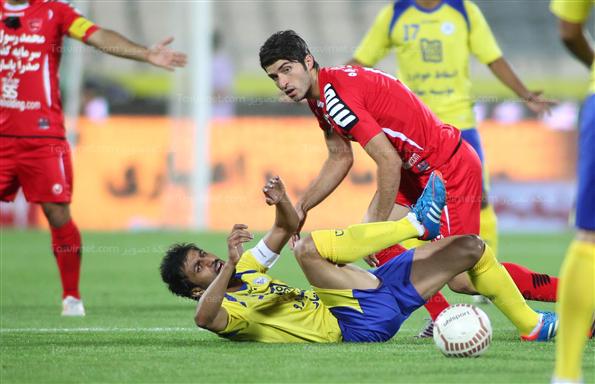 دیدار تیم های پرسپولیس و نفت تهران