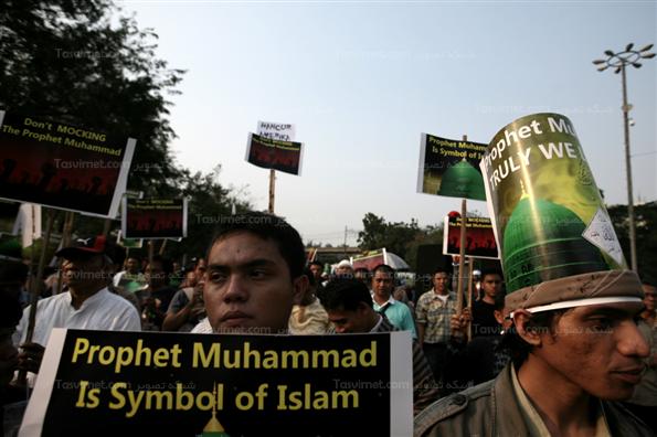 راهپیمایی مسلمانان اندونزی در اعتراض به اهانت به پیامبر اسلام