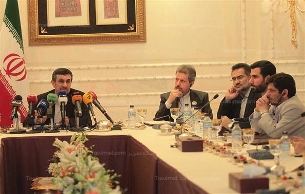 نشست خبری با سردبیران جراید و رسانه‌های کویت