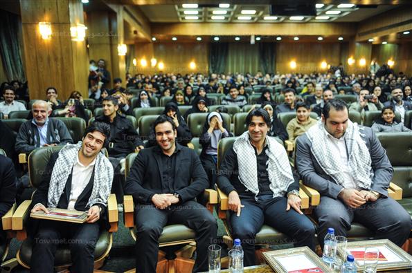 تجلیل از نخبگان ورزشی بسیجی در جشن بزرگ میلاد