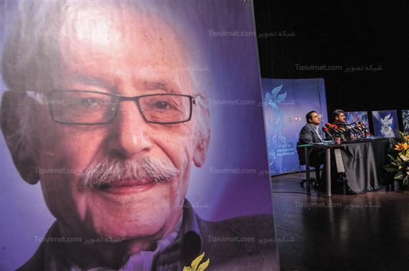 رونمایی از پوسترها و تندیس جشنواره‌ی فیلم فجر