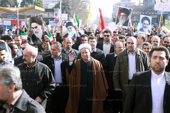 آیت الله هاشمی رفسنجانی در راهپیمایی روز 22 بهمن