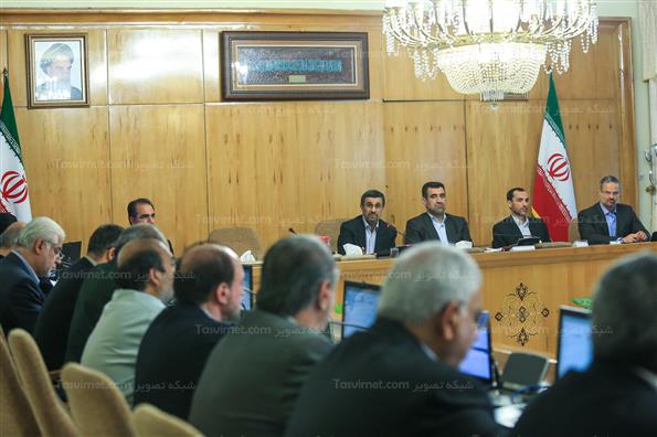 در حاشیه جلسه  هیات دولت