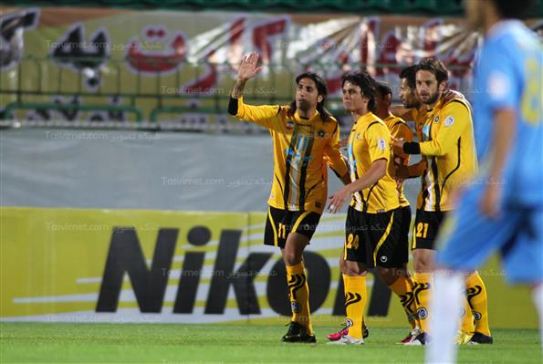 دیدار تیم های فوتبال سپاهان اصفهان و الغرافه قطر