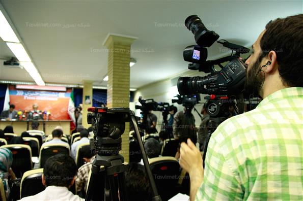 نشست خبری علی اکبر ولایتی