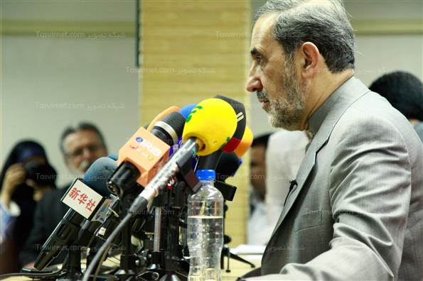 نشست خبری علی اکبرولایتی