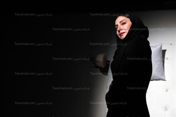 نمایش گاهی یه تلفن به خودت بزن