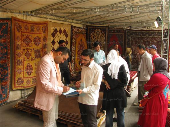 جشنواره فرش و دستبافته ها ی عشایر ی