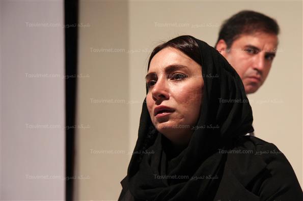 نمایش گاهی یه تلفن به خودت بزن