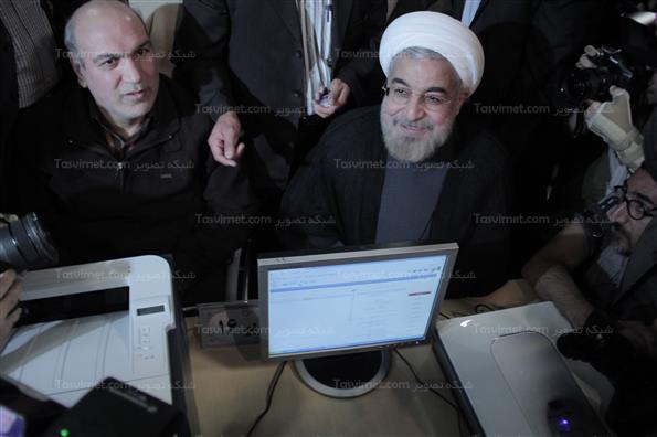 حجت‌الاسلام حسن روحانی ثبت نام کرد