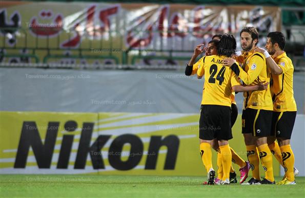 دیدار تیم های فوتبال سپاهان اصفهان و الغرافه قطر