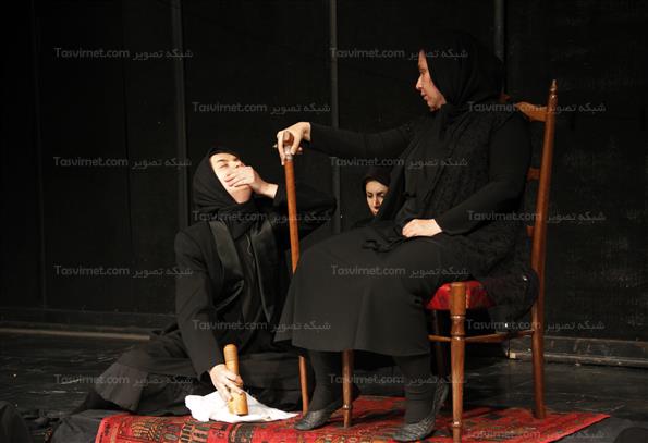 اجرای نمایش خانه برنارد آلبا