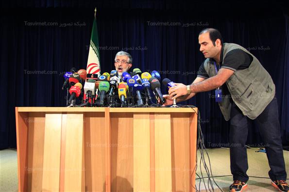 نشست خبری حدادعادل