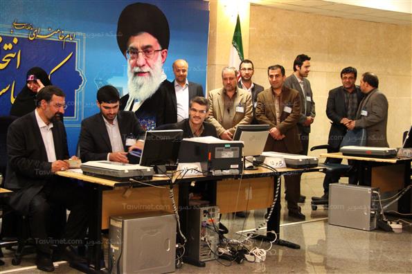 رضایی ثبت نام کرد