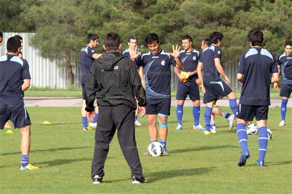 تمرین تیم فوتبال استقلال